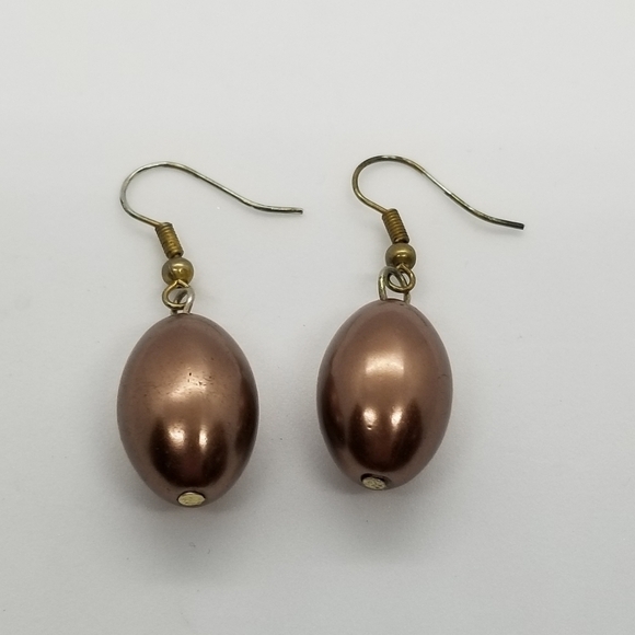 mocha faux pearl drop earrings - Picture 2 of 3